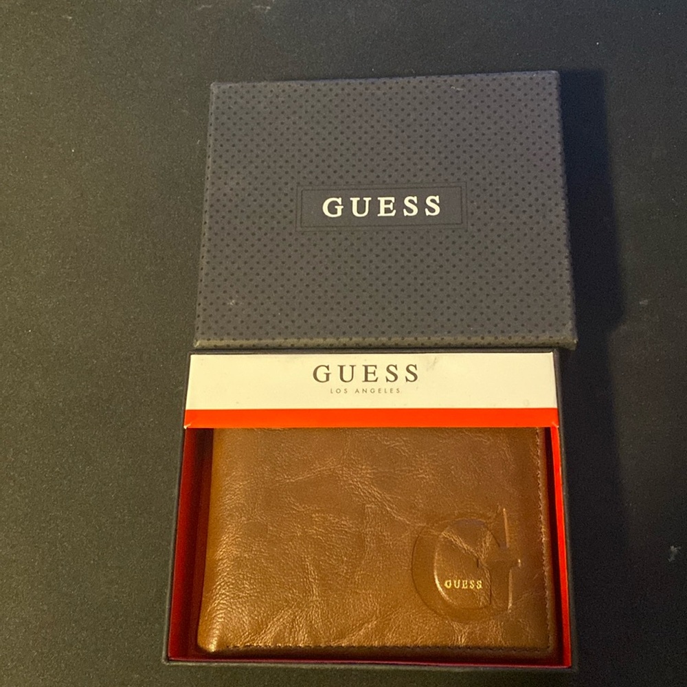 Guess men wallet